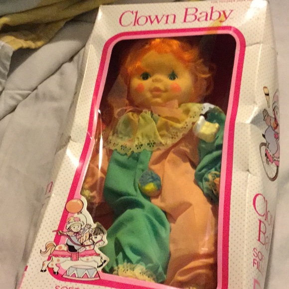 Clown Baby - Picture 1 of 3